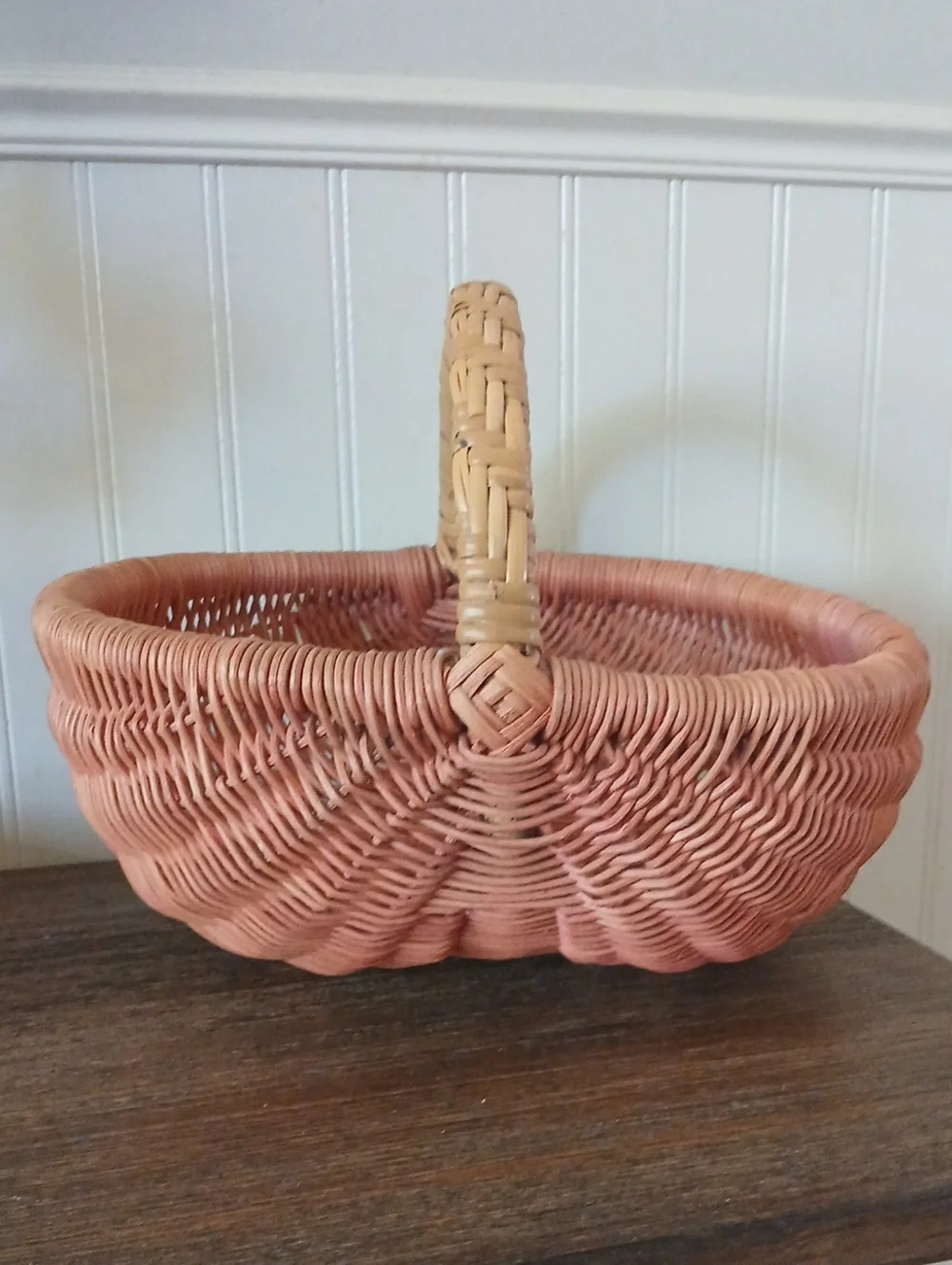 Vintage Buttocks Gathering Basket Egg Wicker Basket